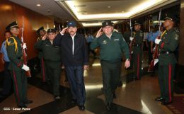 Daniel y Rosario presiden graduación de cadetes del Ejército de Nicaragua
