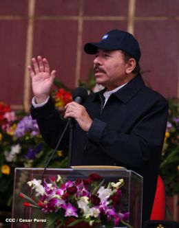 Daniel y Rosario presiden graduación de cadetes del Ejército de Nicaragua