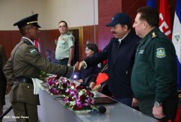 Daniel y Rosario presiden graduación de cadetes del Ejército de Nicaragua