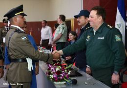 Daniel y Rosario presiden graduación de cadetes del Ejército de Nicaragua