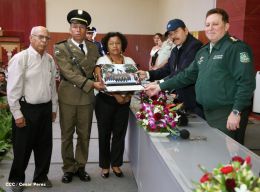 Daniel y Rosario presiden graduación de cadetes del Ejército de Nicaragua