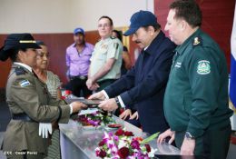 Daniel y Rosario presiden graduación de cadetes del Ejército de Nicaragua