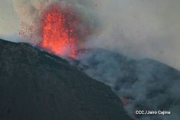 Volcán Momotombo entra en actividad eruptiva tras 110 años de relativa calma
