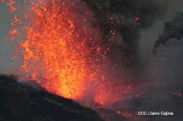 Volcán Momotombo entra en actividad eruptiva tras 110 años de relativa calma