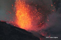 Volcán Momotombo entra en actividad eruptiva tras 110 años de relativa calma