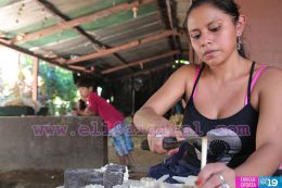 Artesanos de Masaya presentan variada oferta de productos tradicionales para la Gritería y Purísimas