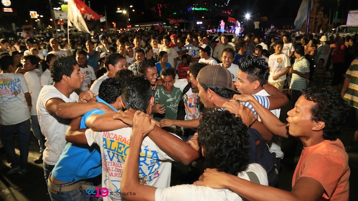 ¡NICARAGUA ESTÁ CON VOS, EVO!