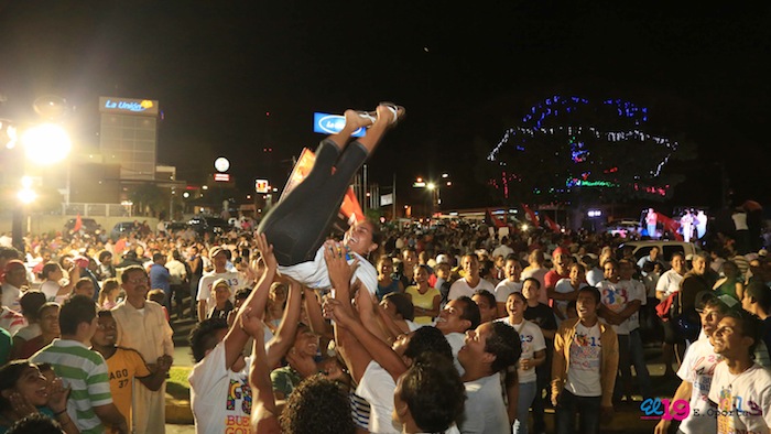 ¡NICARAGUA ESTÁ CON VOS, EVO!