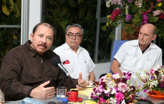 Presidente Daniel sostiene encuentro con Grupo de Consejeros del BID