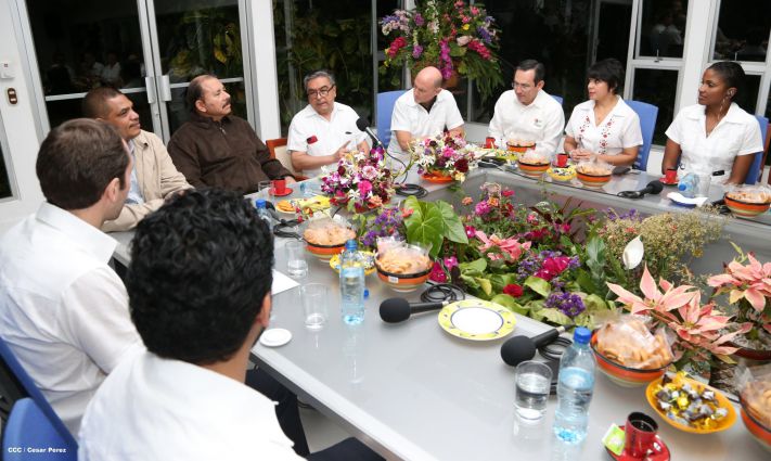 Presidente Daniel sostiene encuentro con Grupo de Consejeros del BID