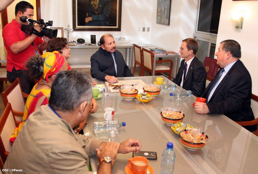 Presidente Daniel se reúne con Vicepresidente de la Duma Estatal de la Asamblea Federal de Rusia