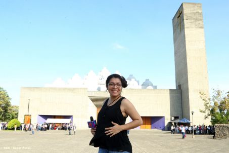 En el inicio del Año de la Misericordia iglesia abre Puerta Santa en Catedral de Managua