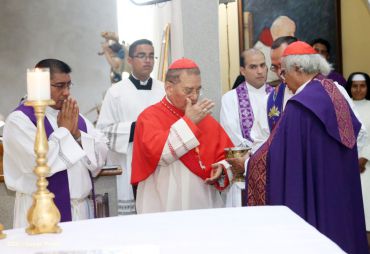 En el inicio del Año de la Misericordia iglesia abre Puerta Santa en Catedral de Managua