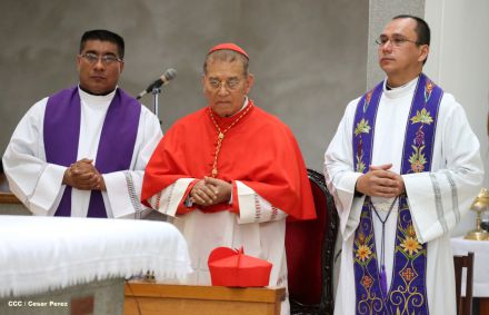 En el inicio del Año de la Misericordia iglesia abre Puerta Santa en Catedral de Managua