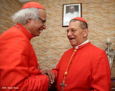 En el inicio del Año de la Misericordia iglesia abre Puerta Santa en Catedral de Managua