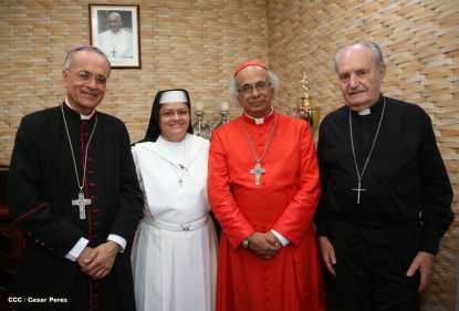 En el inicio del Año de la Misericordia iglesia abre Puerta Santa en Catedral de Managua