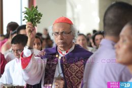 En el inicio del Año de la Misericordia iglesia abre Puerta Santa en Catedral de Managua