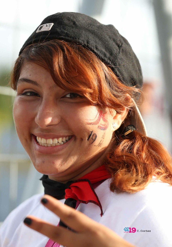 Miles acompañan a Daniel y Rosario en Repliegue 2013