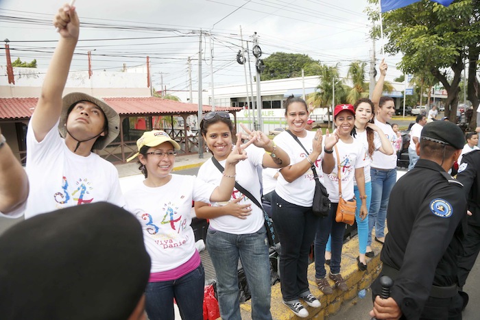 Miles acompañan a Daniel y Rosario en Repliegue 2013