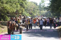 Leoneses peregrinan y recuerdan histórica erupción del Momotombo