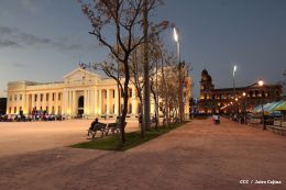 Inauguran Plaza 22 de Agosto en Managua