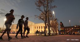 Inauguran Plaza 22 de Agosto en Managua