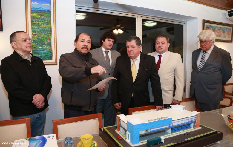 Presidente Daniel se reúne con delegación rusa del Instituto de Vacunas y Sueros de San Petersburgo