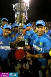 Gigantes de Rivas, campeones de la Liga Profesional