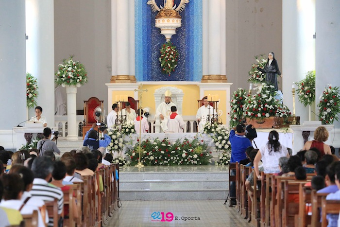 Granadinos festejan a Beata Sor María Romero