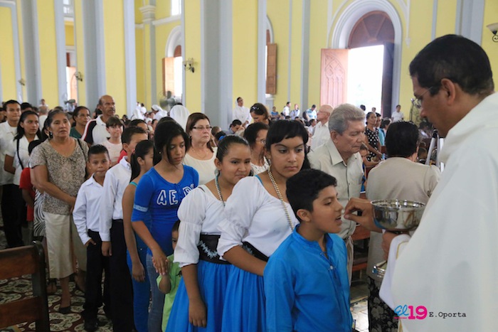 Granadinos festejan a Beata Sor María Romero