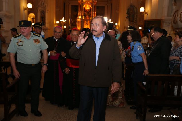 Daniel y Rosario participan en solemne ceremonia del centenario del Inmortal Rubén Darío en León