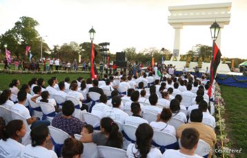 Daniel y Rosario participan en solemne ceremonia del centenario del Inmortal Rubén Darío en León