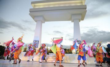 Daniel y Rosario participan en solemne ceremonia del centenario del Inmortal Rubén Darío en León
