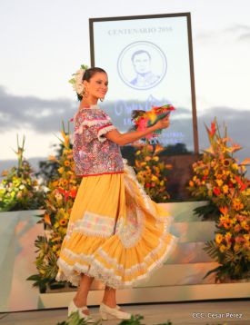 Daniel y Rosario participan en solemne ceremonia del centenario del Inmortal Rubén Darío en León