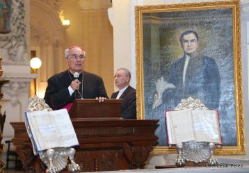 Daniel y Rosario participan en solemne ceremonia del centenario del Inmortal Rubén Darío en León