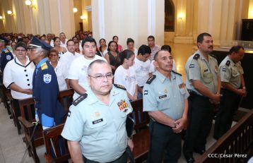Daniel y Rosario participan en solemne ceremonia del centenario del Inmortal Rubén Darío en León