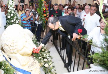 León conmemora con jornada especial centenario del poeta Rubén Darío