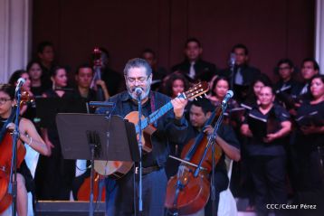 León conmemora con jornada especial centenario del poeta Rubén Darío