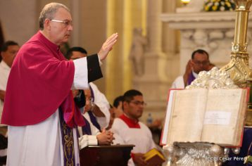León conmemora con jornada especial centenario del poeta Rubén Darío