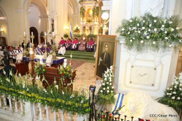 León conmemora con jornada especial centenario del poeta Rubén Darío