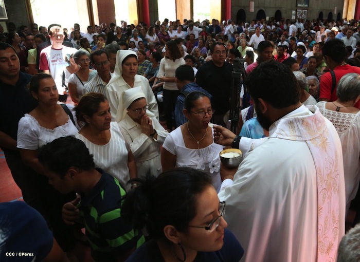 Misa Crismal en Catedral de Managua