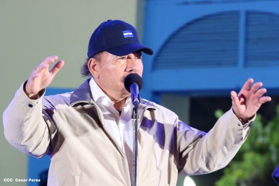 Daniel y Rosario conmemoran el 82 aniversario del tránsito a la inmortalidad del General Sandino