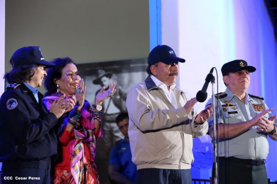 Daniel y Rosario conmemoran el 82 aniversario del tránsito a la inmortalidad del General Sandino