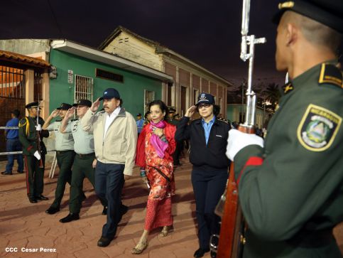 Daniel y Rosario conmemoran el 82 aniversario del tránsito a la inmortalidad del General Sandino
