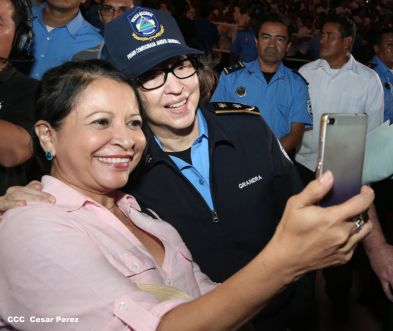 Daniel y Rosario conmemoran el 82 aniversario del tránsito a la inmortalidad del General Sandino
