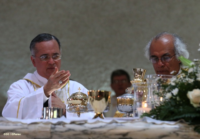 Misa Crismal en Catedral de Managua