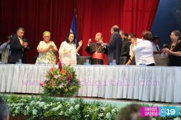 Asamblea Nacional entrega Ley que declara Prócer de la Paz y la Reconciliación a Cardenal Miguel Obando