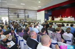Asamblea Nacional entrega Ley que declara Prócer de la Paz y la Reconciliación a Cardenal Miguel Obando