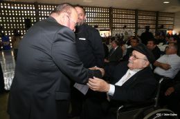 Asamblea Nacional entrega Ley que declara Prócer de la Paz y la Reconciliación a Cardenal Miguel Obando