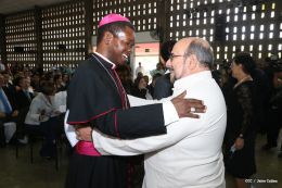 Asamblea Nacional entrega Ley que declara Prócer de la Paz y la Reconciliación a Cardenal Miguel Obando